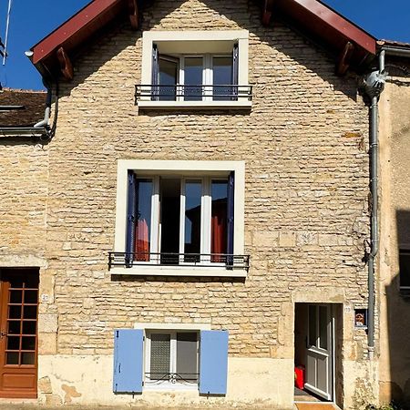 La Petite Maison Noyers-sur-Serein Exteriör bild